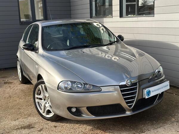 Alfa Romeo 147 1.6 T.Spark Collezione 3dr
