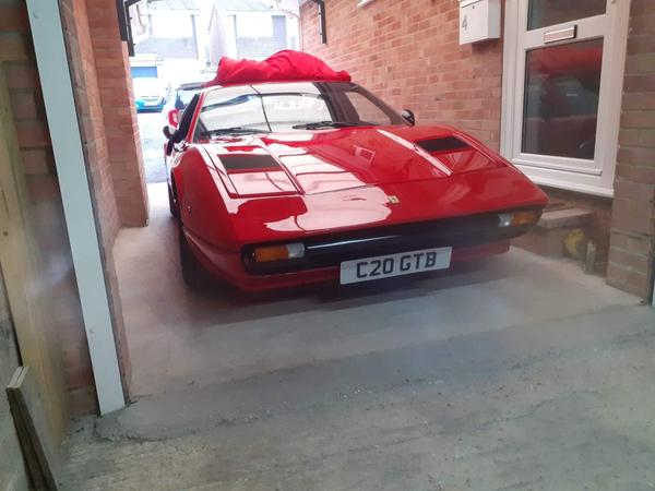 Pontiac Fiero ferrari mere