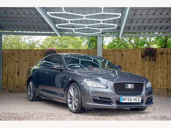 Jaguar XJ 3.0d V6 R-Sport Auto Euro 6 (s/s) 4dr