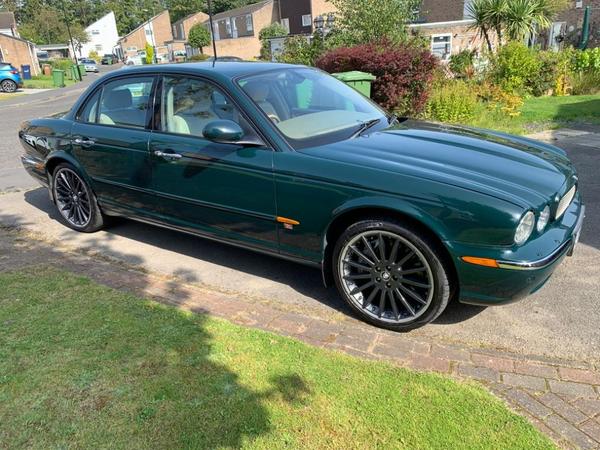 Jaguar XJR 4.2 V8 Super 4dr