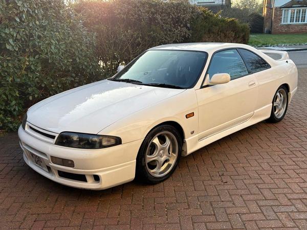 Nissan Skyline 2.6 GT-R Coupe 2dr Petrol Manual (280 bhp)