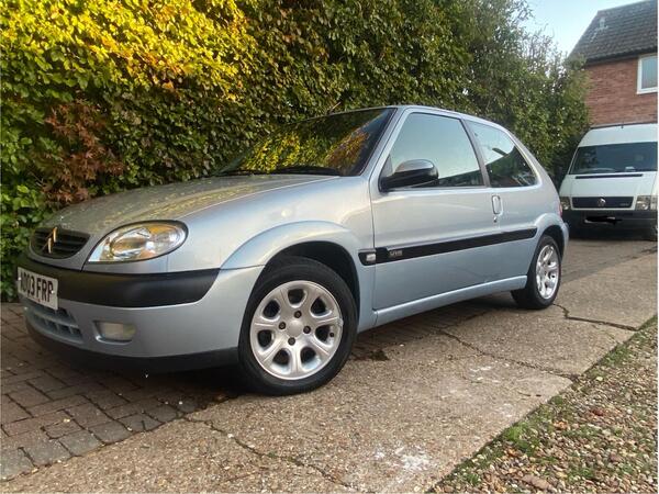 Citroen Saxo 1.6i VTR 3dr