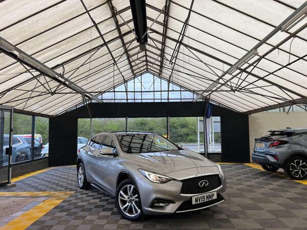 Infiniti Q30 1.6T Luxe Euro 6 (s/s) 5dr