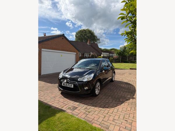 Citroen DS3 1.2 PureTech DStyle Plus Euro 6 (s/s) 3dr