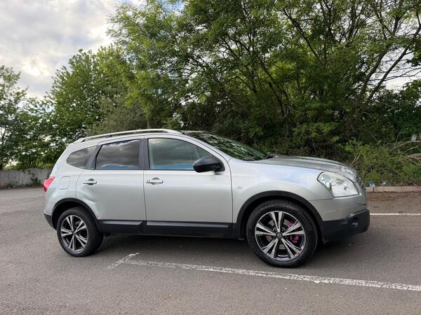 Nissan Qashqai+2 2.0 dCi Tekna 4WD 5dr
