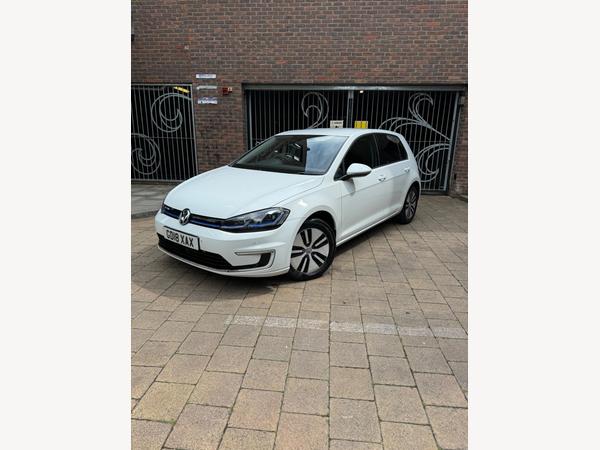 Volkswagen e-Golf 35.8kWh e-Golf Auto 5dr