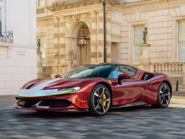 Ferrari SF90 Stradale 4.0T V8 7.9kWh F1 DCT 4WD Euro 6 (s/s) 2dr