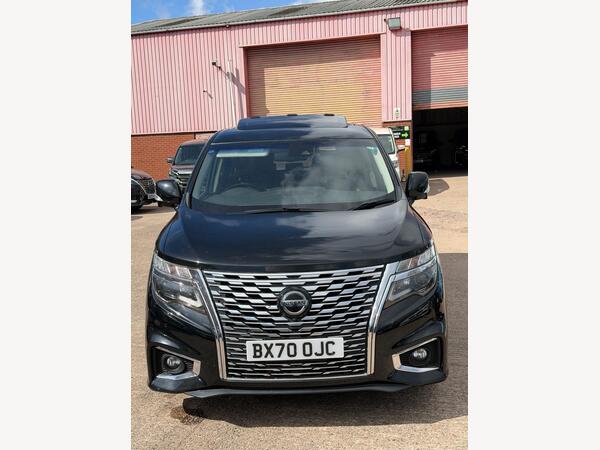 Nissan Elgrand 2.5 Dual Sunroof Premium Edition