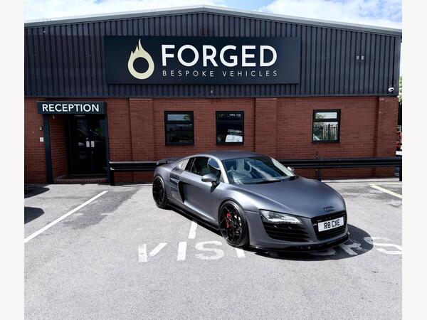 Audi R8 4.2 FSI V8 Coupe 2dr Petrol R Tronic quattro Euro 4 (420 ps)