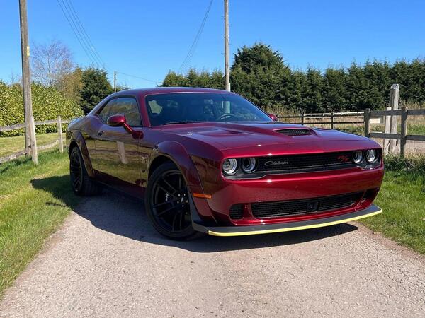 Dodge Challenger 2dr
