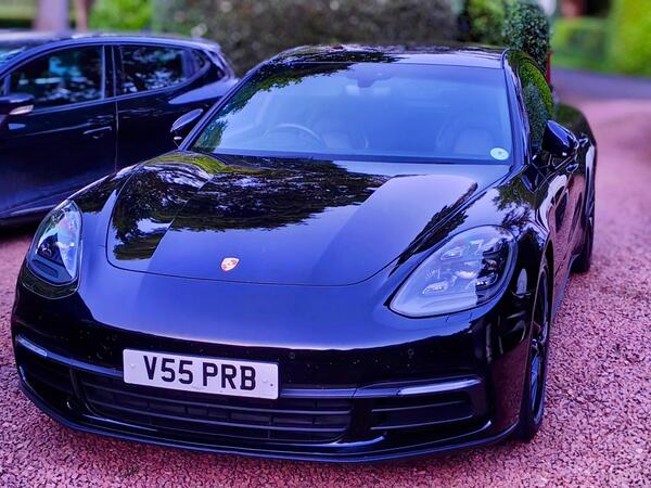 Porsche Panamera 3.0 V6 Saloon 5dr Petrol PDK All Black