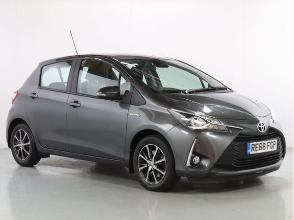 Toyota Yaris 1.5 VVT-h Icon Tech E-CVT Euro 6 (s/s) 5dr