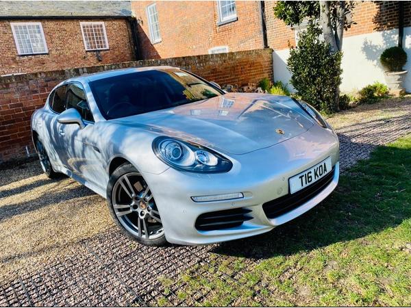 Porsche Panamera 3.0D V6 TiptronicS Euro 5 (s/s) 5dr