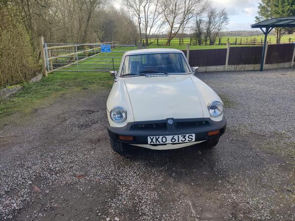 MG MGB GT 1.8 2dr