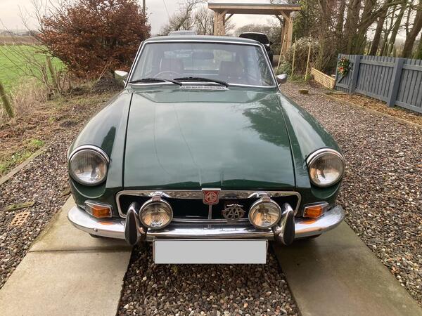 MG MGB GT 1.8 2dr