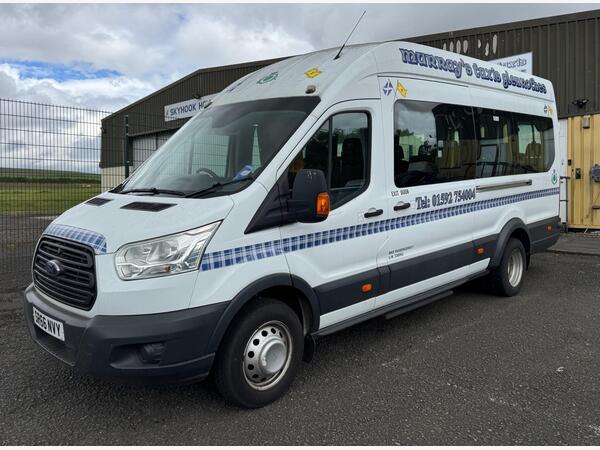 Ford Transit 2.2 TDCi 460 HDT L4 H3 4dr (18 seats)