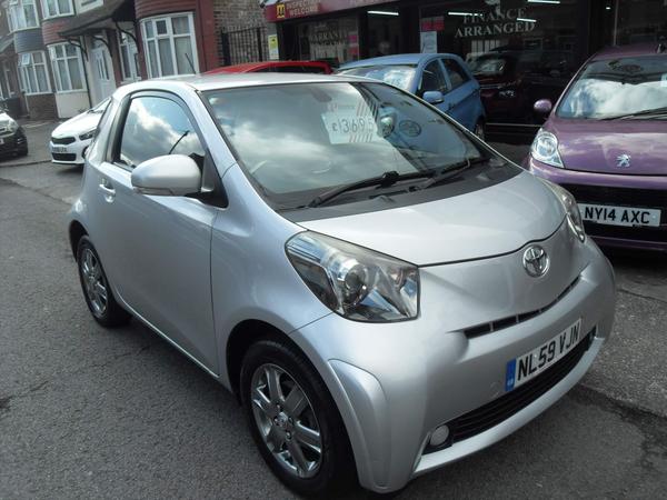 Toyota iQ 1.0 VVT-i 2 Euro 4 3dr