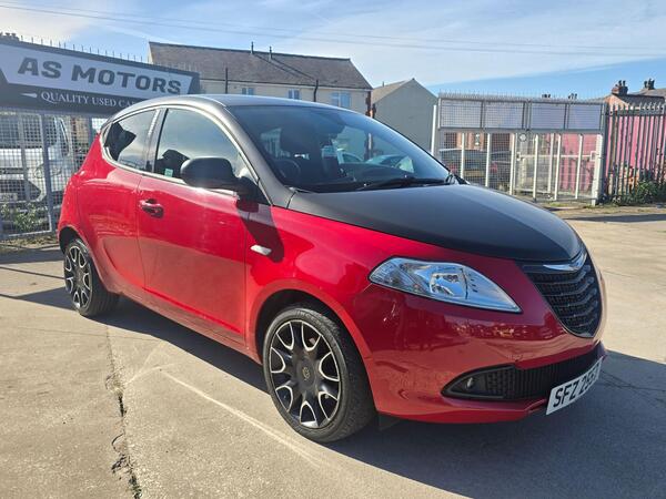 Chrysler Ypsilon 1.2 S-Series Euro 5 (s/s) 5dr