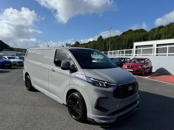 Ford Transit Custom MOTION R 320 2.0 170 L2H1 Auto Diesel Panel Van Physical stock choice of colours