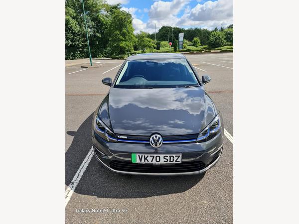Volkswagen e-Golf 35.8kWh e-Golf Auto 5dr
