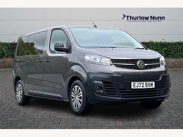 Vauxhall Vivaro-e Life 50kWh Combi Auto MWB 5dr (9 Seat, 7.4kW Charger)
