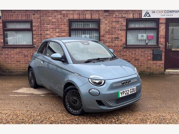 Fiat 500e 42kWh Icon Auto 3dr