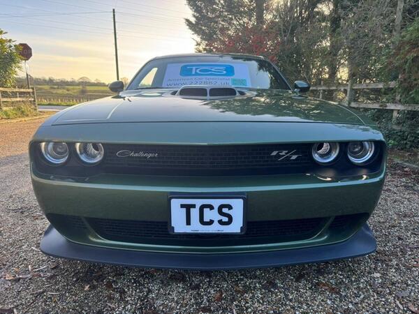 Dodge Challenger 392 Swinger Shaker 6.4L HEMI V8 8Sp Auto 2dr