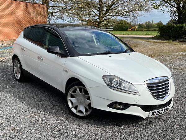 Chrysler Delta 2.0 M-Jet Limited Euro 5 5dr