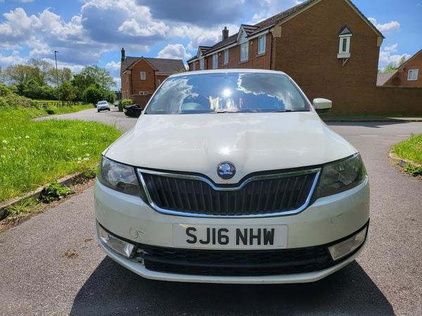 Skoda Rapid 1.6 TDI S Euro 6 (s/s) 5dr