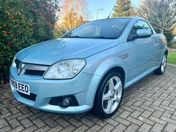 Vauxhall Tigra 1.4i 16v Exclusiv 2dr (a/c)