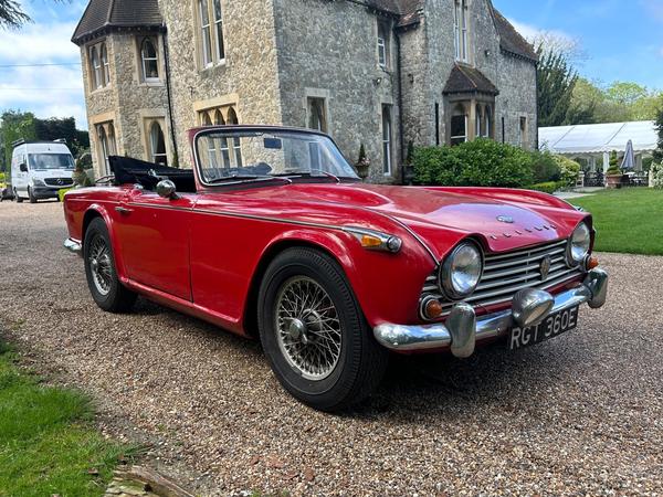 Triumph TR4