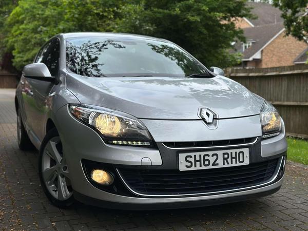 Renault Megane 1.5 dCi Dynamique TomTom Euro 5 5dr