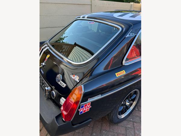 MG MGB GT 1.8 2dr