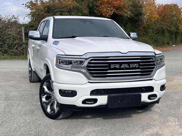 Dodge RAM 5.7 Limited Longhorn 4dr