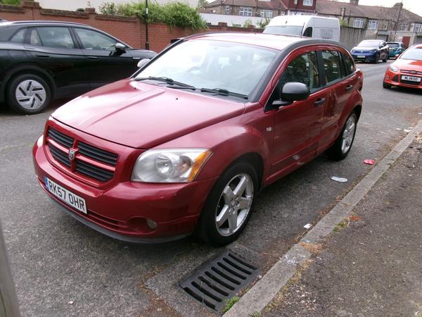 Dodge Caliber 2.0 SXT Sport CVT 5dr