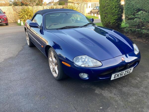Jaguar XKR