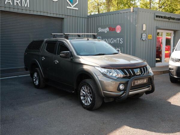 Mitsubishi L200 2.4 L200 Barbarian DI-D Auto 4WD