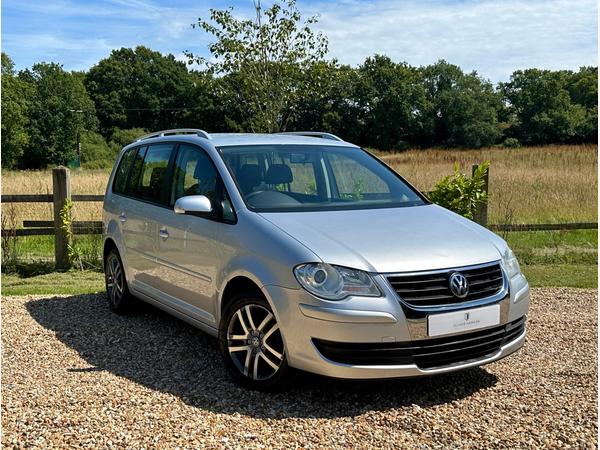 Volkswagen Touran 2.0 TDI SE DSG 5dr (7 Seats)