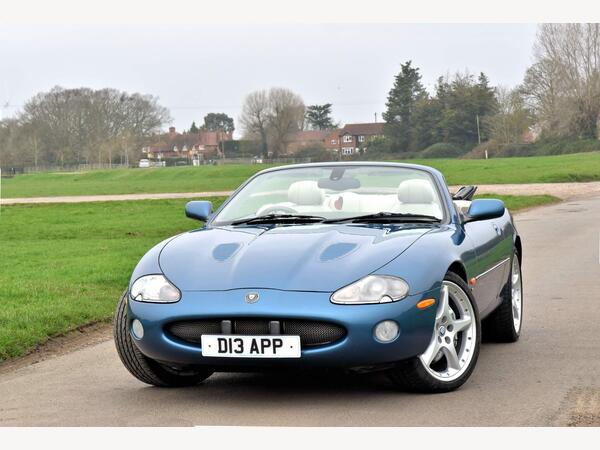 Jaguar XKR 4.2 V8 Auto Euro 4 2dr