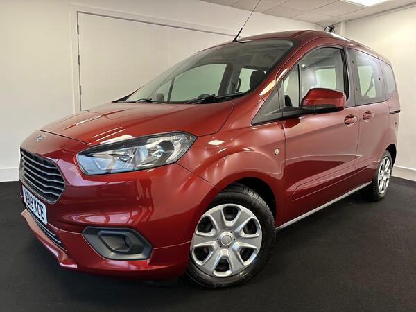 Ford Tourneo Courier 1.5 TDCi Zetec Euro 6 5dr