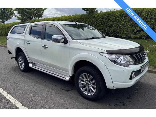 Mitsubishi L200 2.4 DI-D DC Barbarian Pickup Double Cab 4dr Diesel Manual 4WD Euro 6 (178 ps)