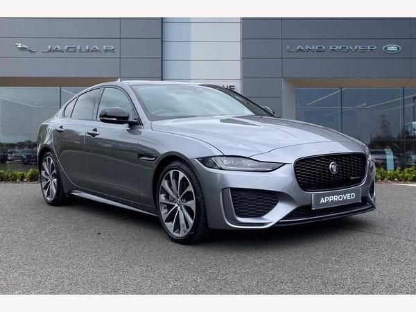 Jaguar XE 2.0 D200 MHEV R-Dynamic SE Black Auto Euro 6 (s/s) 4dr