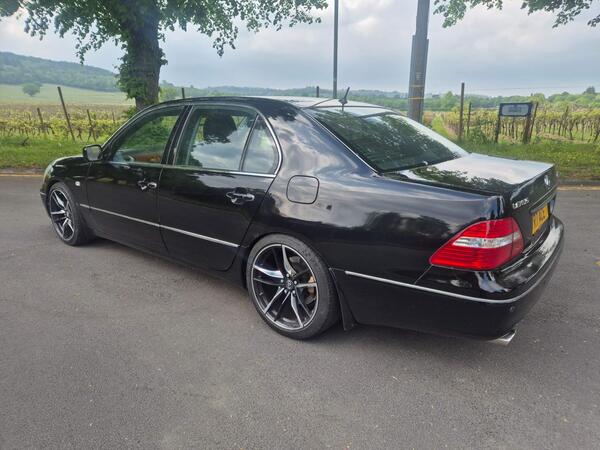 Lexus LS 4.3 430 4dr