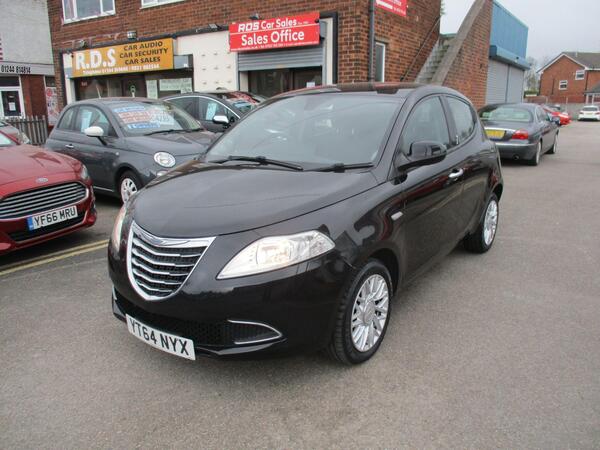 Chrysler Ypsilon 1.2 SE Euro 5 (s/s) 5dr