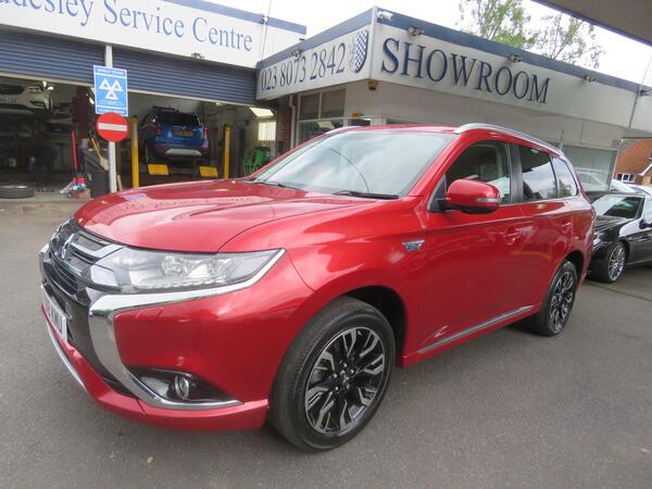 Mitsubishi Outlander 2.0h 12kWh 4h CVT 4WD Euro 6 (s/s) 5dr