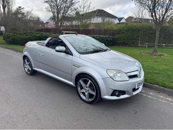 Vauxhall Tigra 1.4i 16v Exclusiv 2dr (a/c)