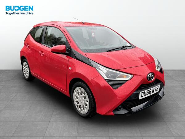 Toyota AYGO 1.0 VVT-i x-play Euro 6 5dr