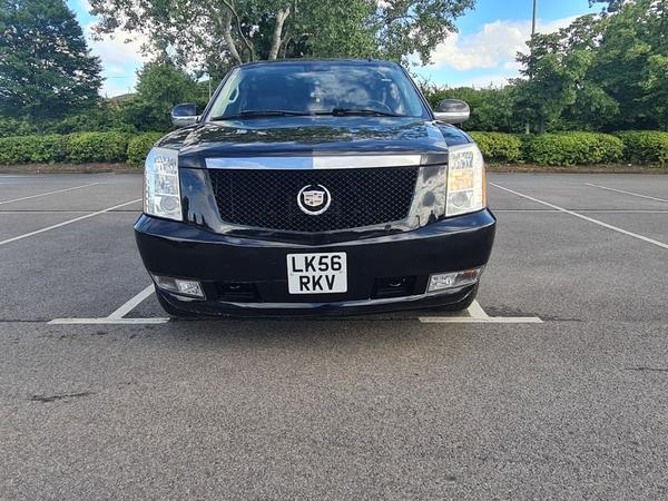 Cadillac Escalade 6.2 ESV STRETCH