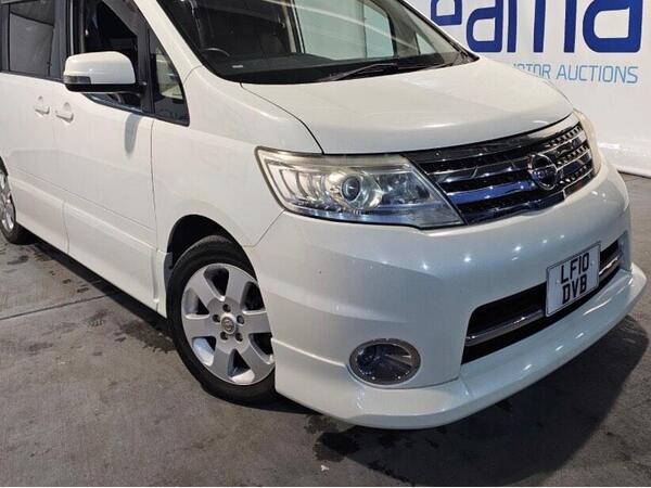 Nissan Serena 2.0 SLX MPV 5dr Petrol Manual (124 bhp)