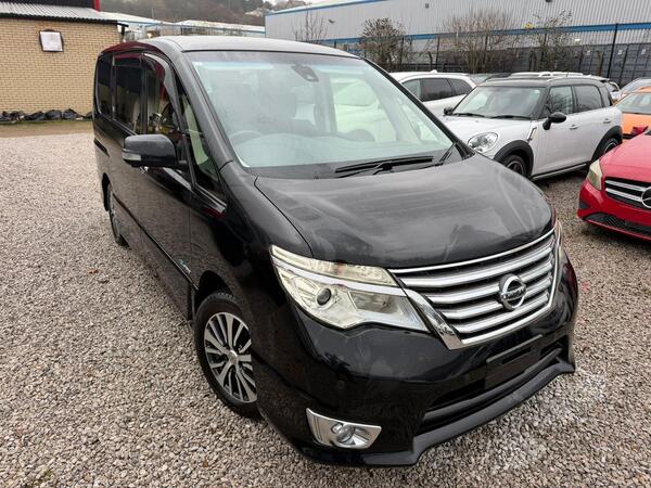 Nissan Serena 2.0 HYBRID 8 SEATER AUTOMATIC 5dr